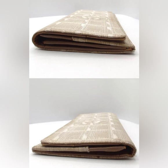 CHANEL Travel Line Continental Wallet 😍🔥❤️ - Picture 13 of 17